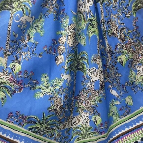 Lilly Pulitzer Julien Top in “Blue thistle Tiger Queen” 💙🐯🐅 🩵🌴 - Picture 4 of 7